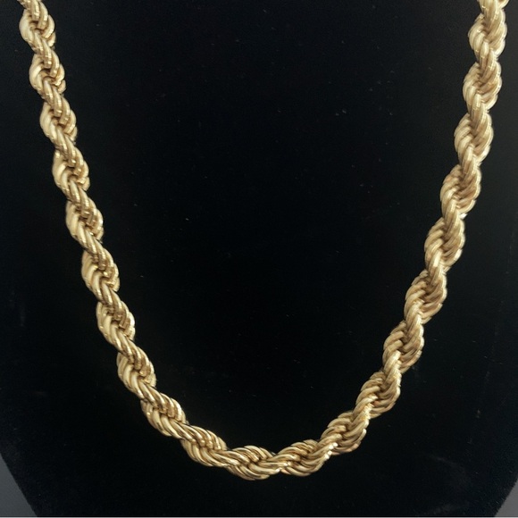 Monet Rope Necklace 20in 70's Vintage Retro Minimalist Gold Tone - Picture 2 of 4